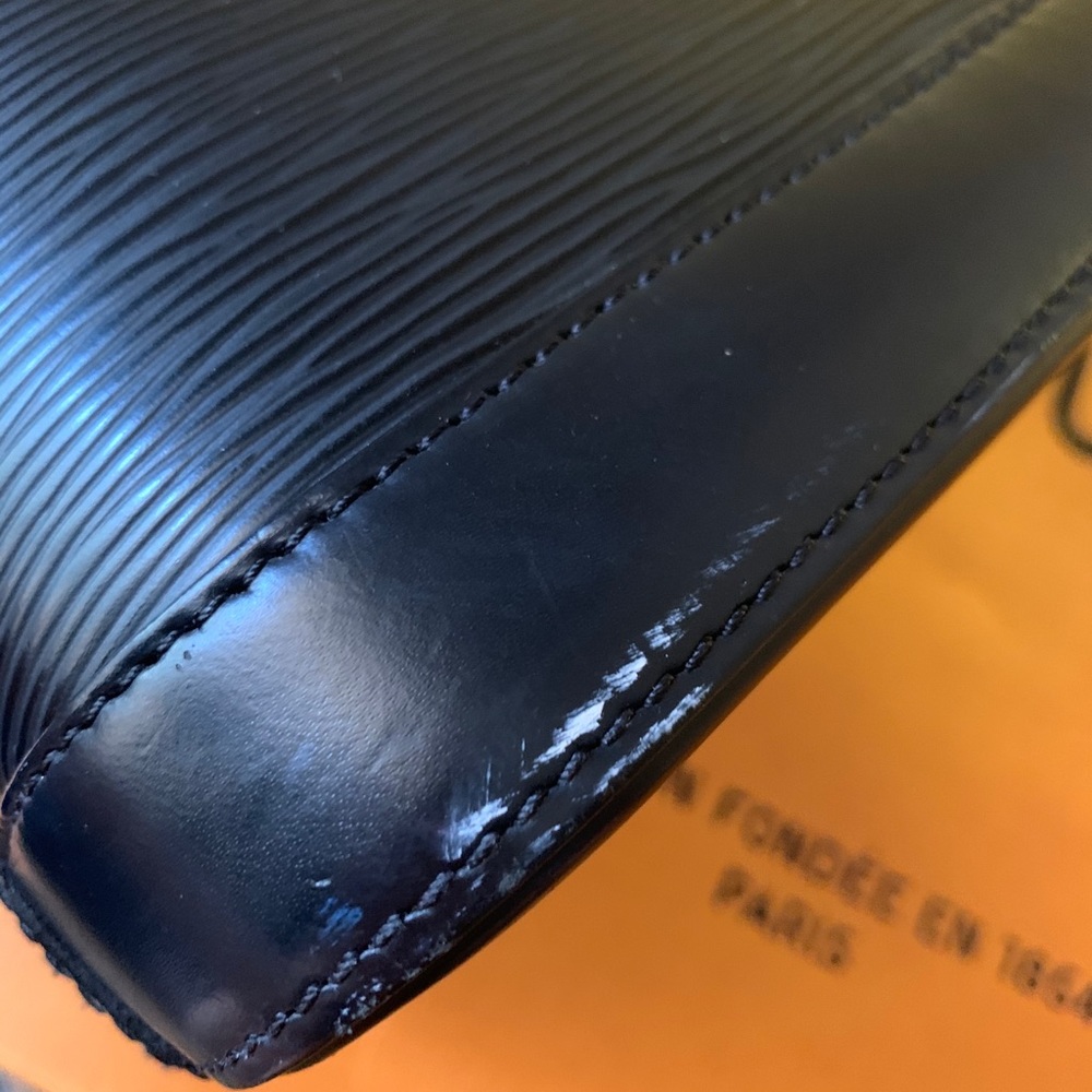 Louis vuitton alma bb epi - Picture 10 of 14